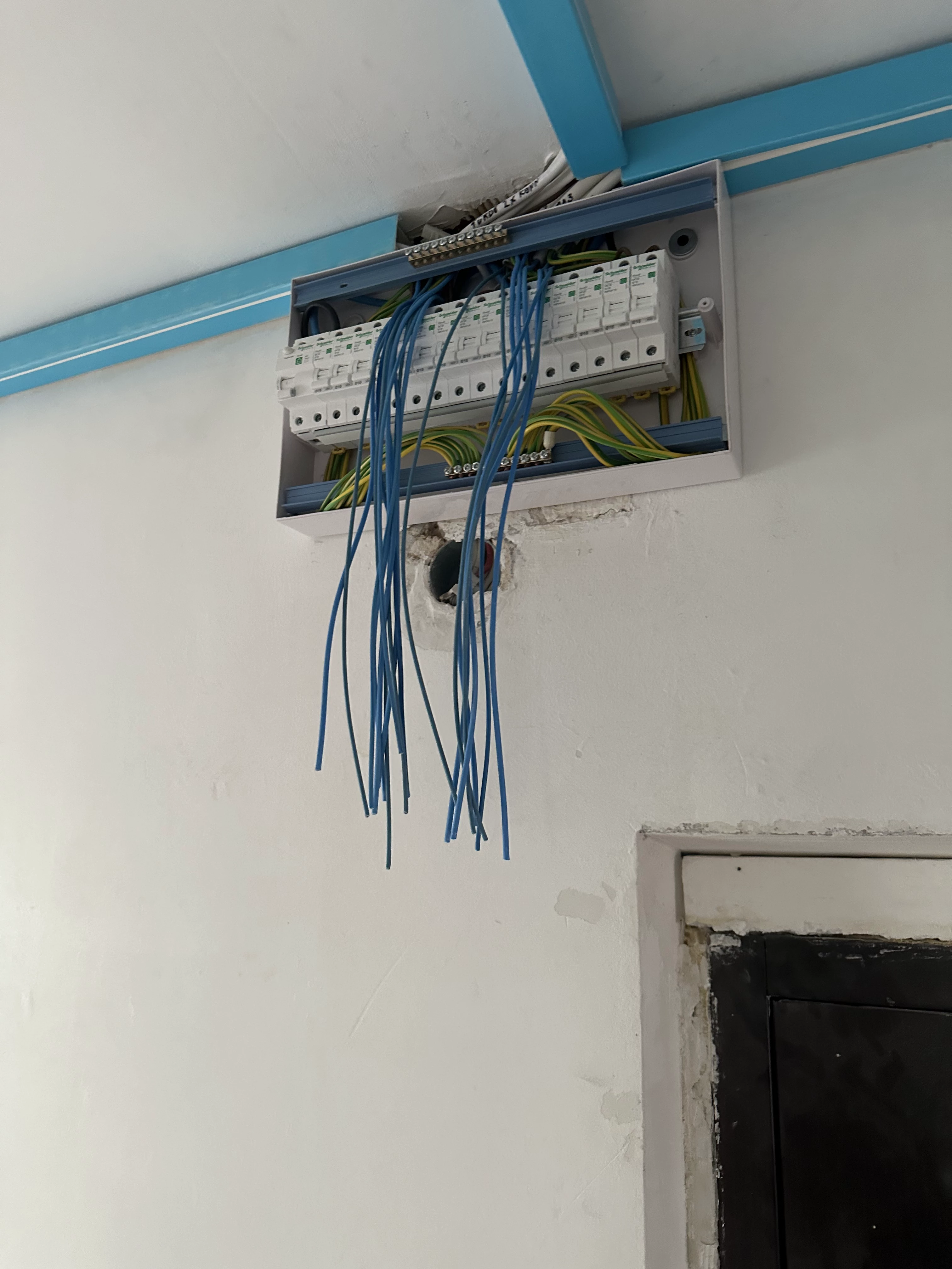 Villanyszerelés országosan – Valkó Vill munkakép 44